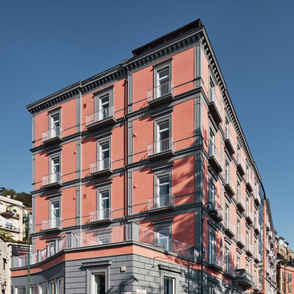 Khách sạn The Britannique Naples, Curio Collection by Hilton