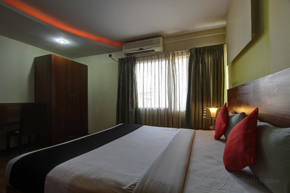 Capital O 44638 Hotel Palm Luxury Inn