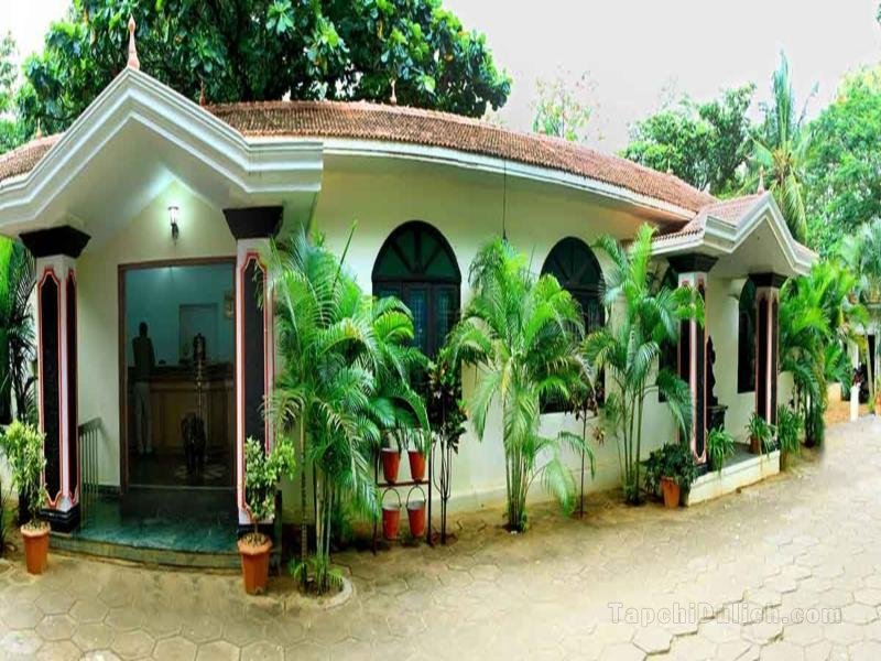 The Kuttalam Herittage Resort