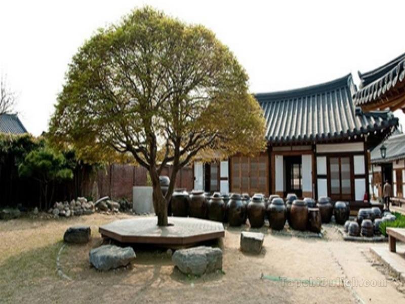 Dongrakwon Hanokstay Guest House