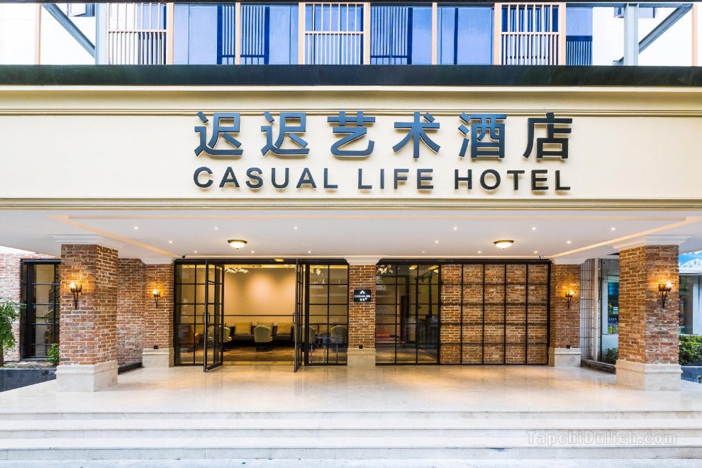 Khách sạn CASUAL LIFE