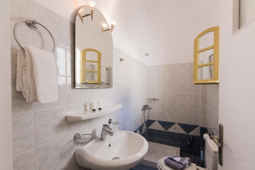Khách sạn Sunny Days Fira Santorini