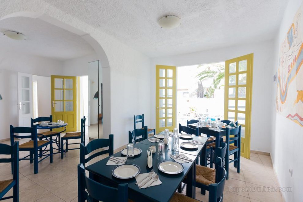 Sunny Days Hotel Fira Santorini