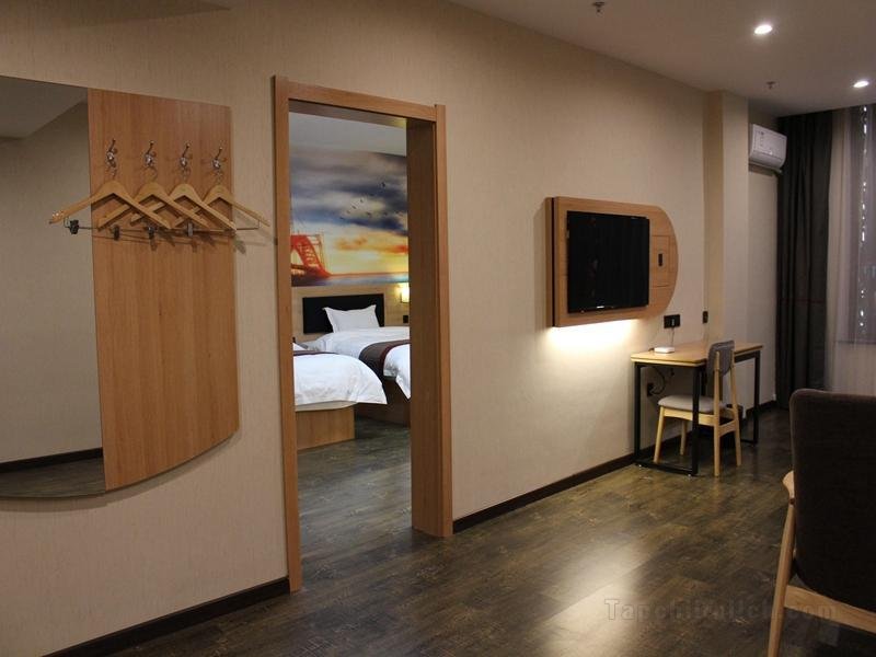Khách sạn Thank Inn Plus Liaoning Fuxin Passenger Terminal