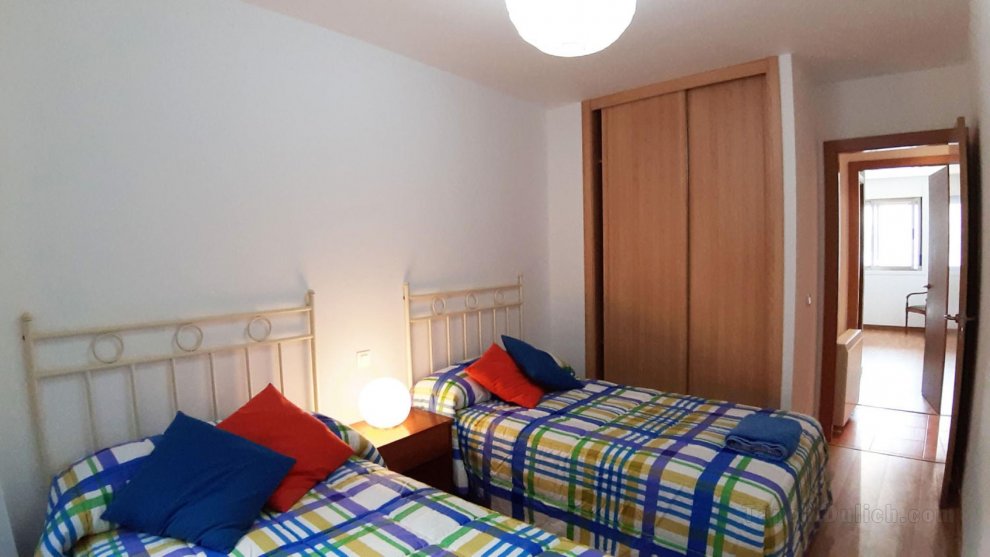 107821 - Apartment in Portosín