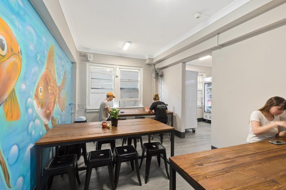 Adys Place Backpackers Sydney