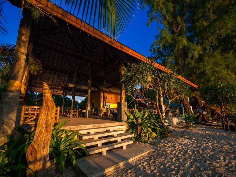 King Paradise Payam Resort