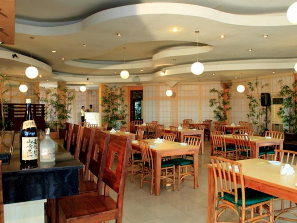 Khách sạn Bukit Randu and Restaurant