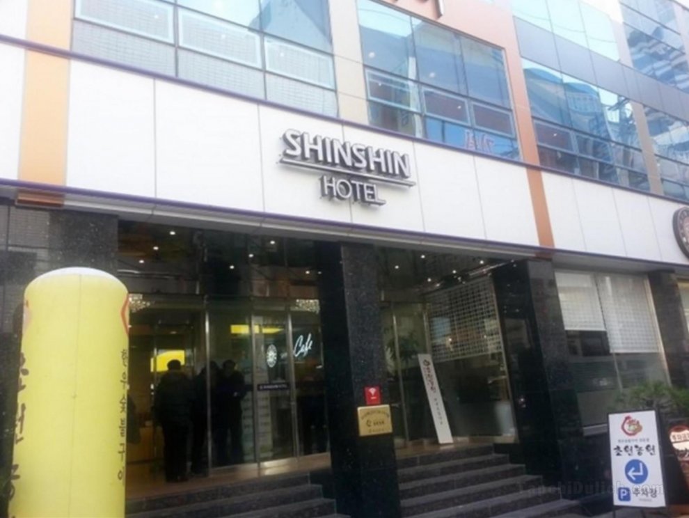 Khách sạn Shin Shin