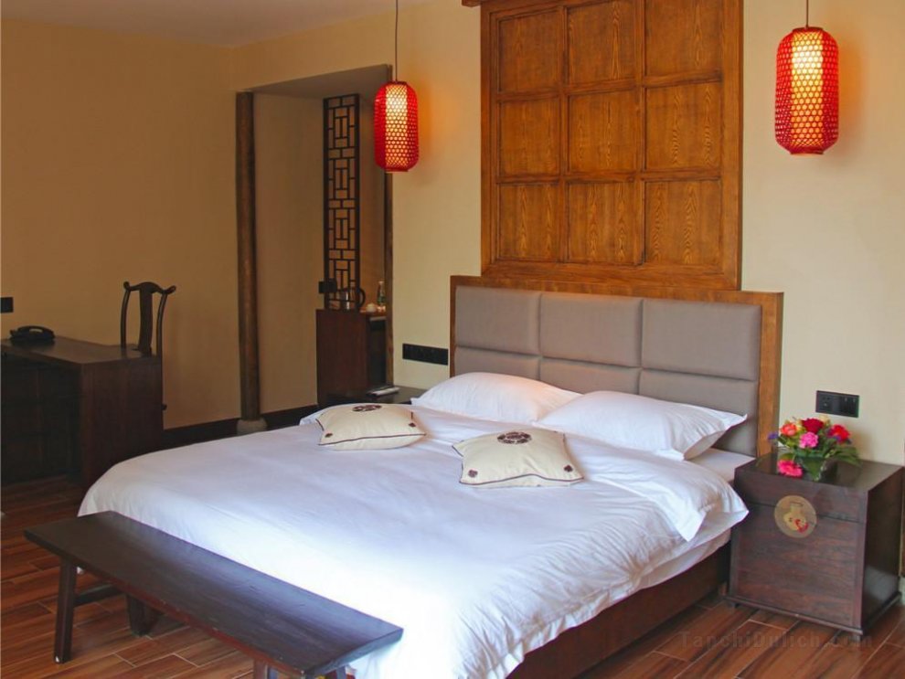 Yangshuo Moon Nest Travelling With Resort