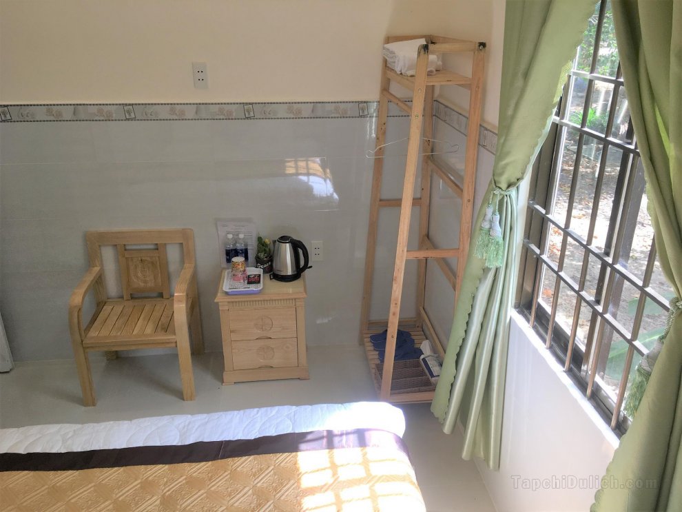 Homestay with minimalist Japanese style