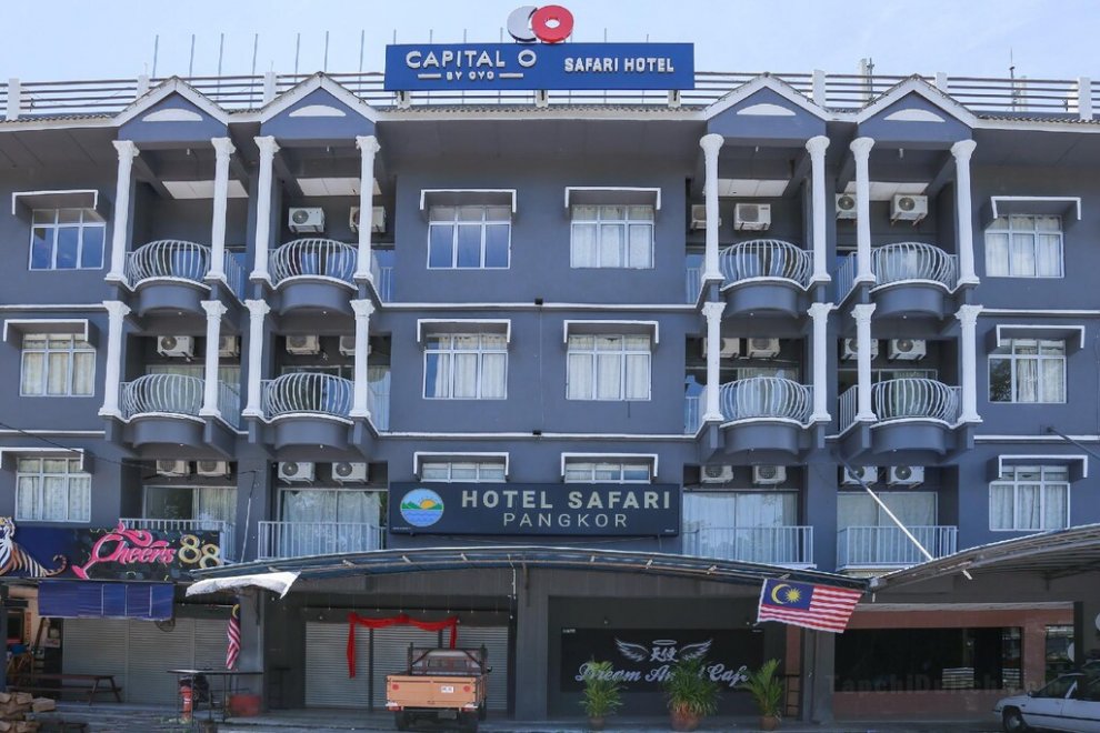 Capital O 89876 Safari Hotel