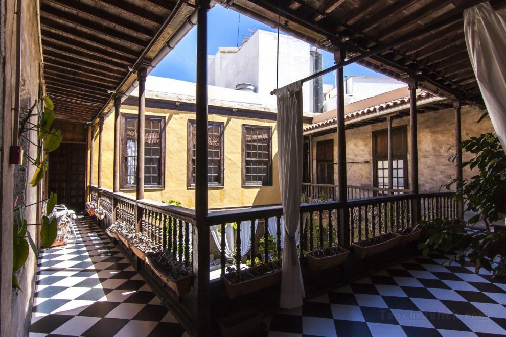 Casa Montesdeoca - Jacaranda Apartment