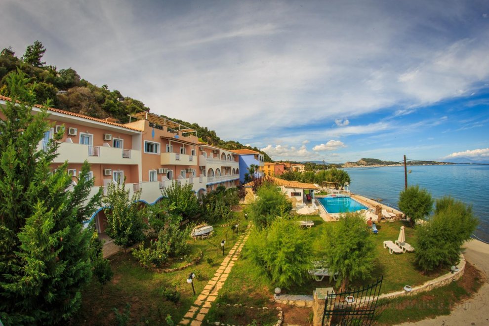 Khách sạn Agoulos Beach