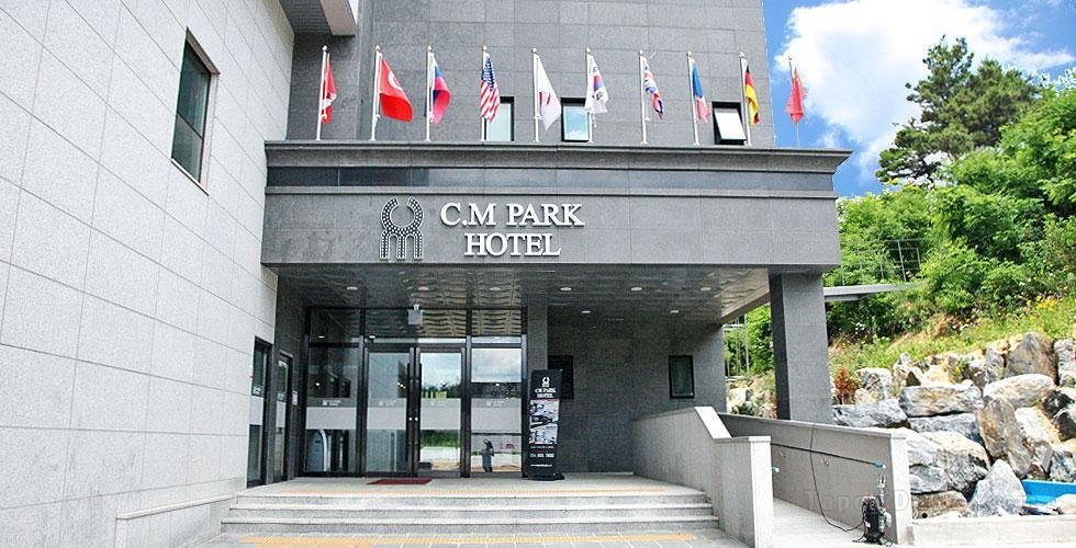 Khách sạn CM Park