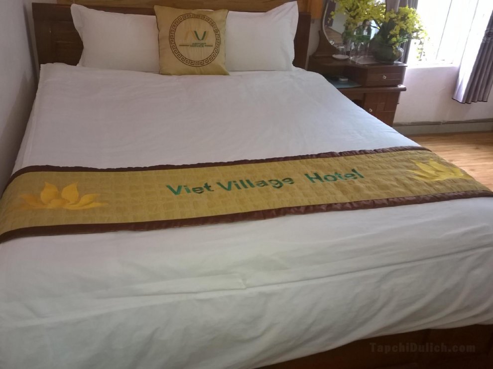 Khách sạn Viet Village