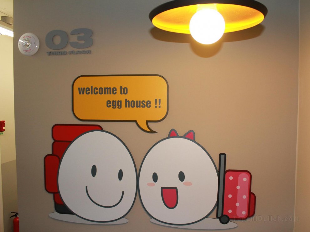 Egg House Namisum (Nami Island) Guest House