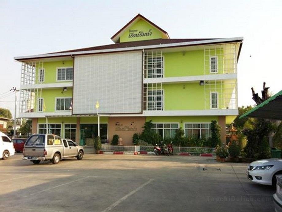 Khách sạn Rueanrimnam