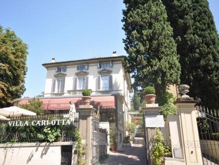 Khách sạn Villa Carlotta