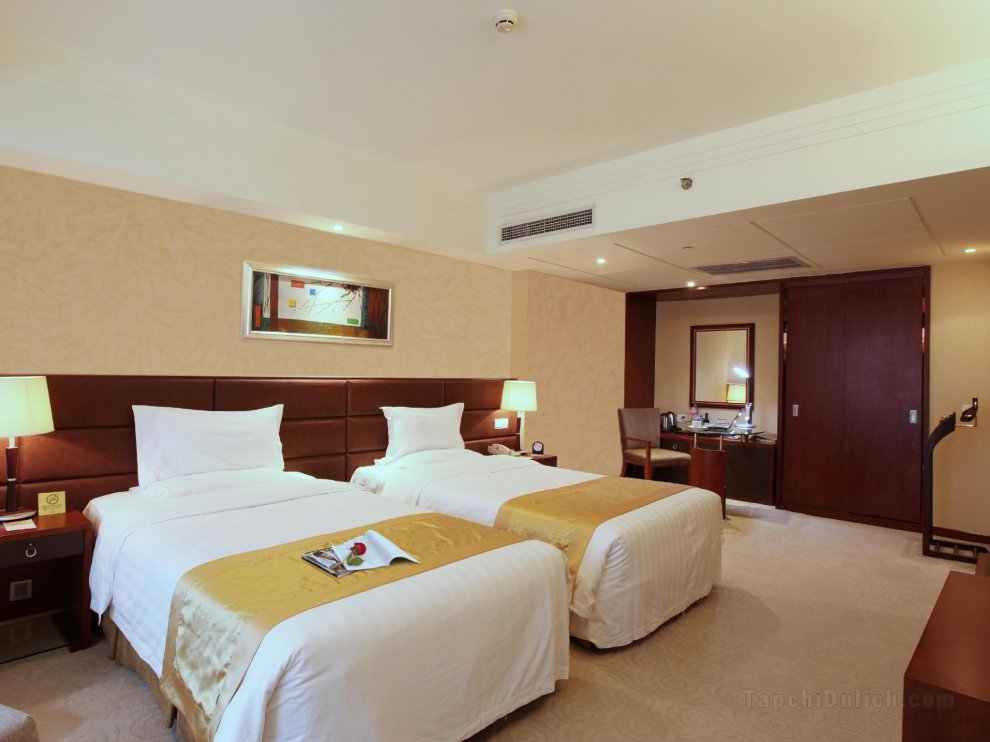 Yuyang Riverview Hotel