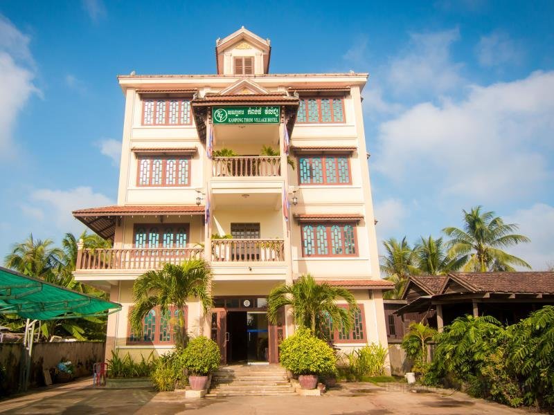 Khách sạn Kampong Thom Village