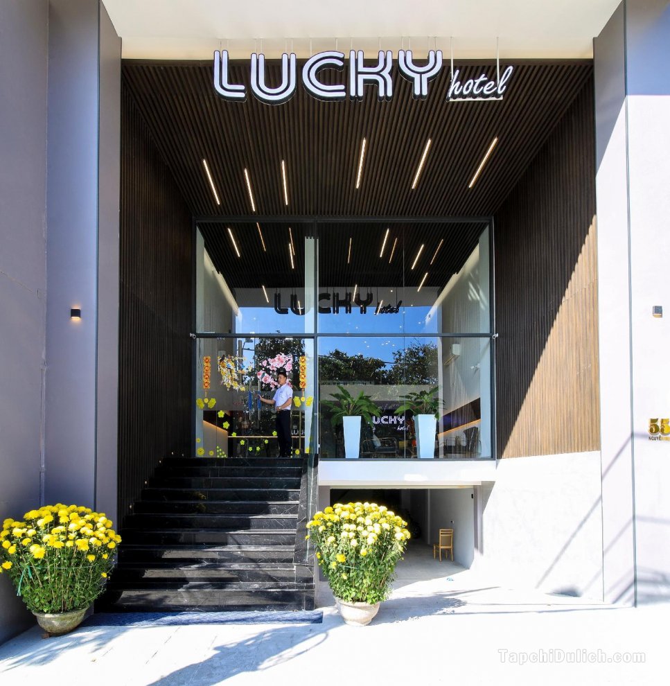 Khách sạn Lucky
