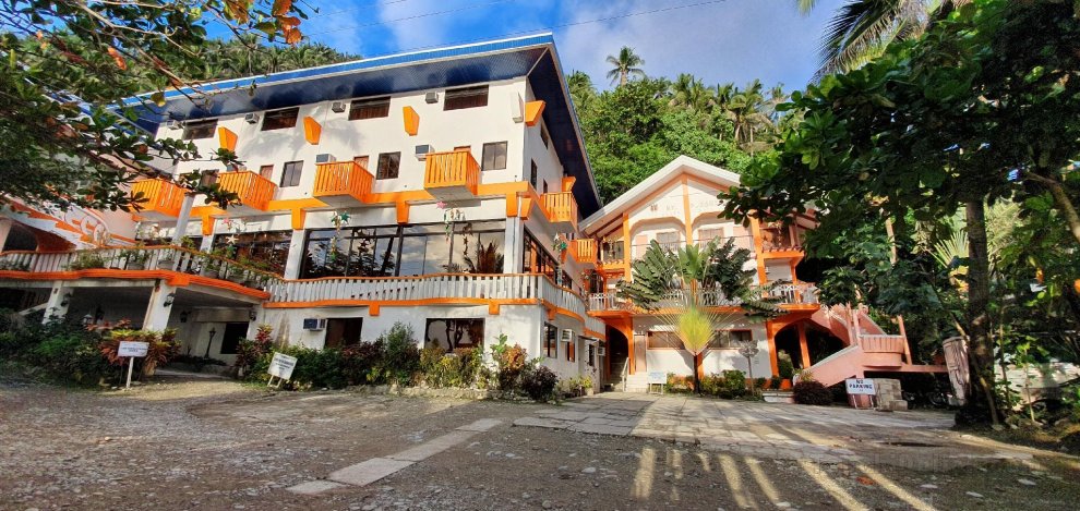 Mt. Bagarabon Beach Hotel