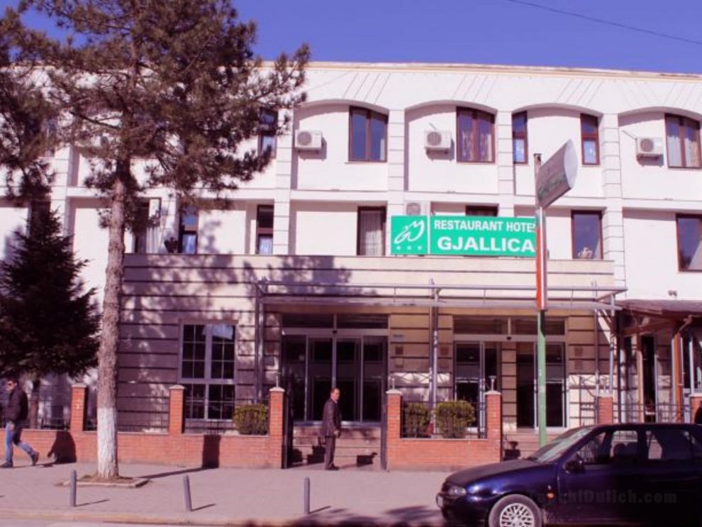 Khách sạn Gjallica