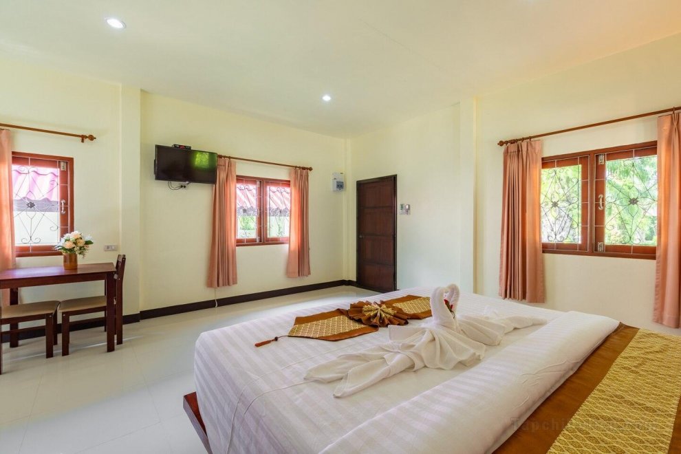 Ao-Nang,Free WIFI,Private Room,Krabi2 (King bed)