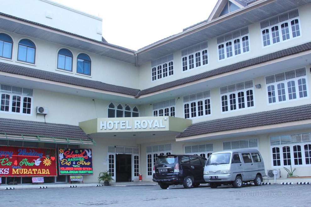 Khách sạn Royal