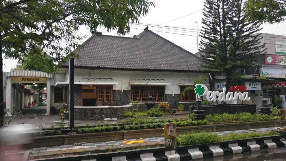 Khách sạn Perdana