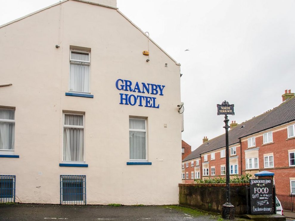 Khách sạn Granby