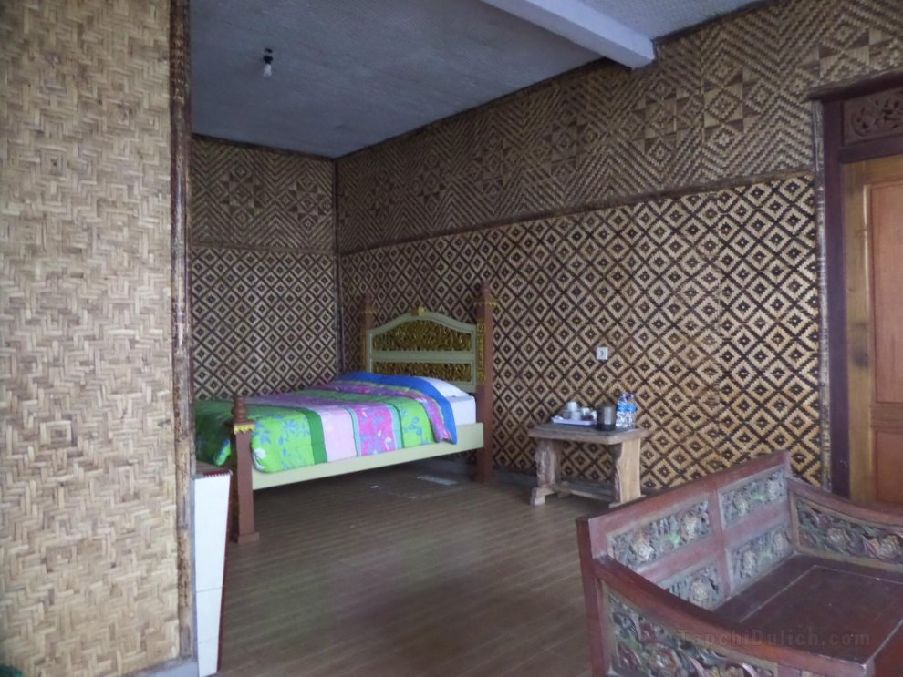 Khách sạn Pondok Wisata Adas