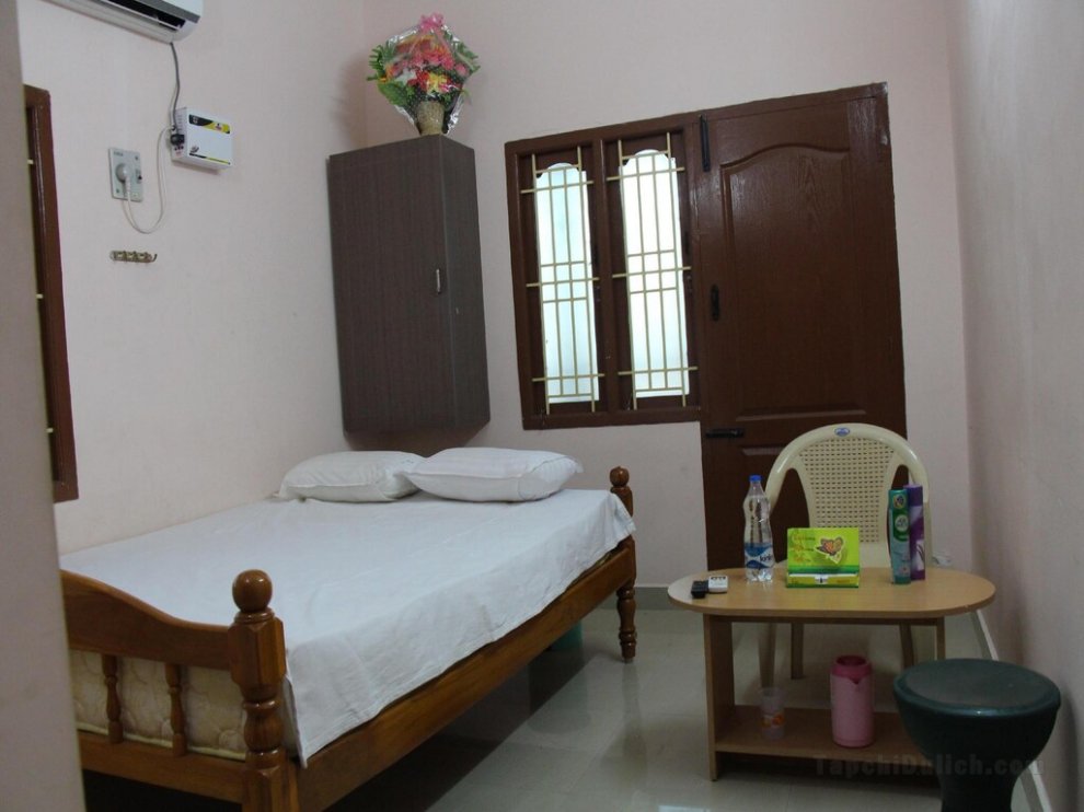 TNG Samy Residency - Vallam