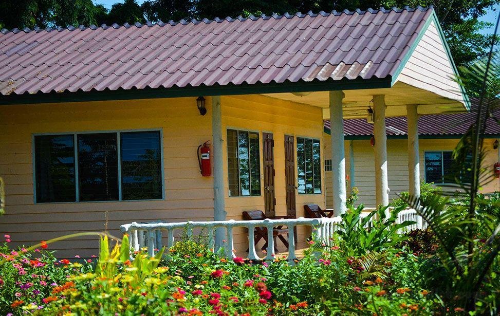 Khách sạn The Country Lake Nature Lodge