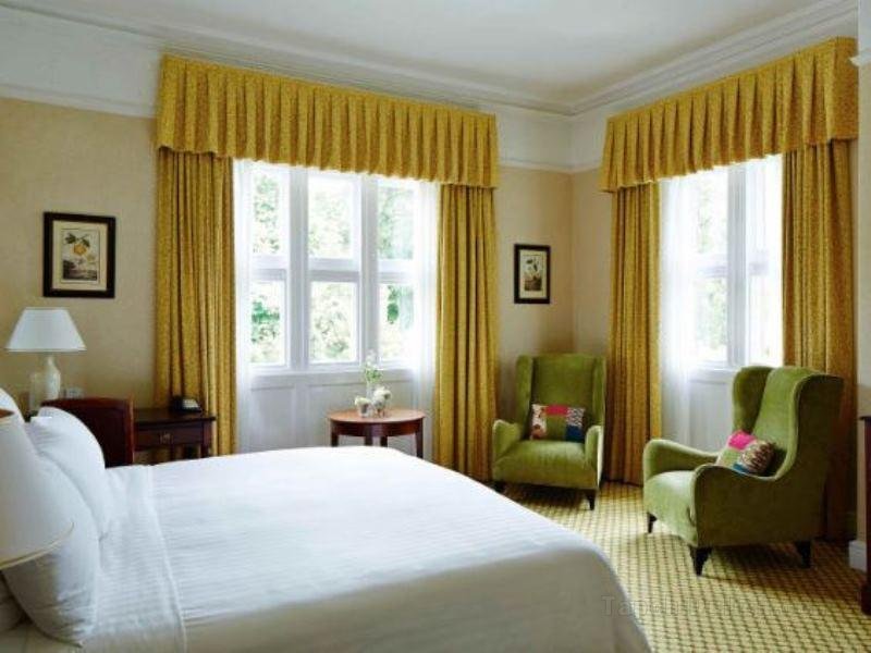 Khách sạn Delta s by Marriott Breadsall Priory Country Club