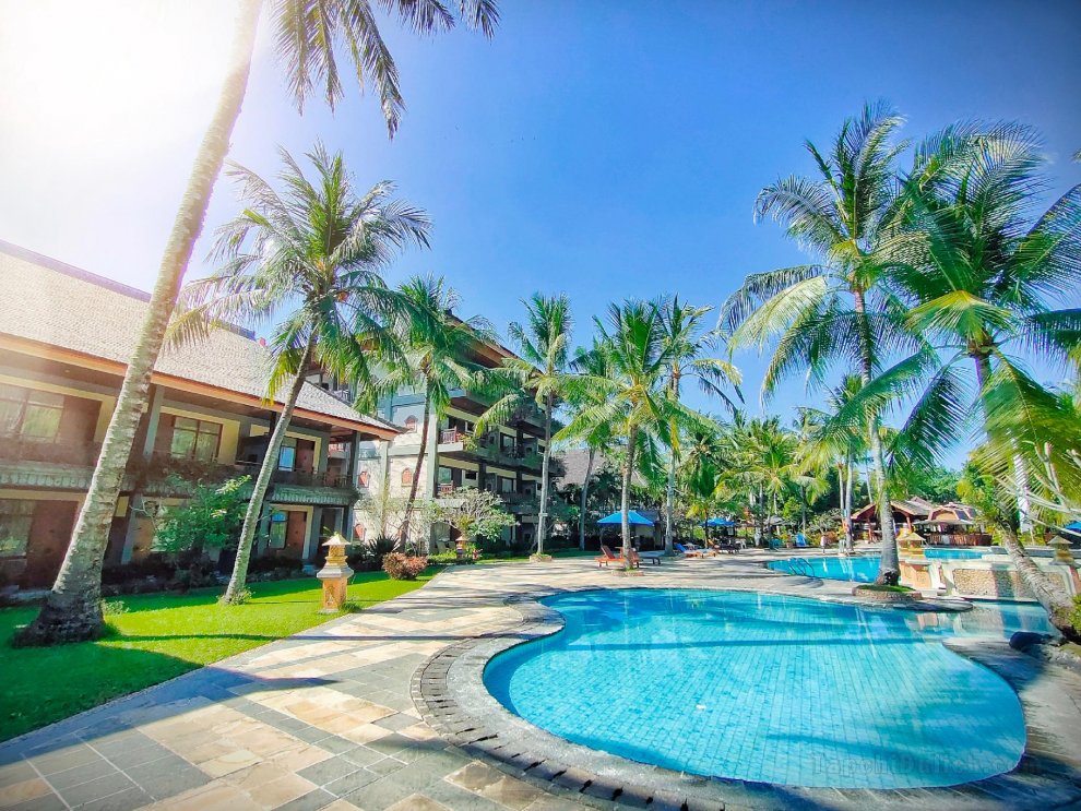 The Jayakarta Lombok Beach Resort