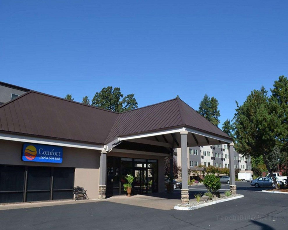 Comfort Inn & Suites Beaverton - Portland West​