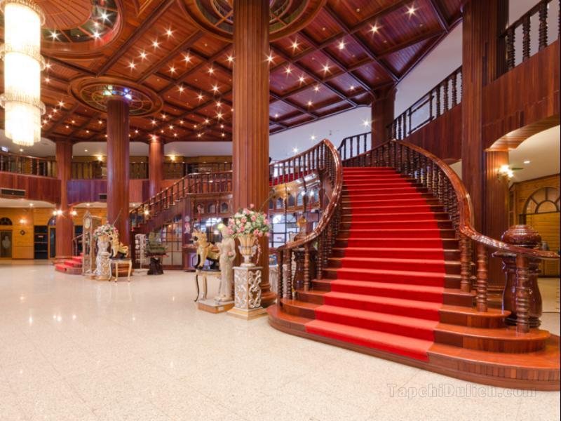 Khách sạn Hermitage & Resort (SHA Certified)