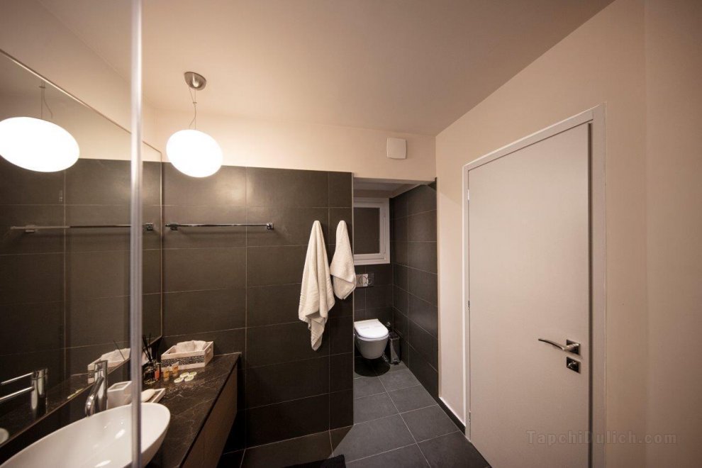 80平方米2臥室公寓 (利卡貝托丘 - 科洛那奇區) - 有1間私人浴室