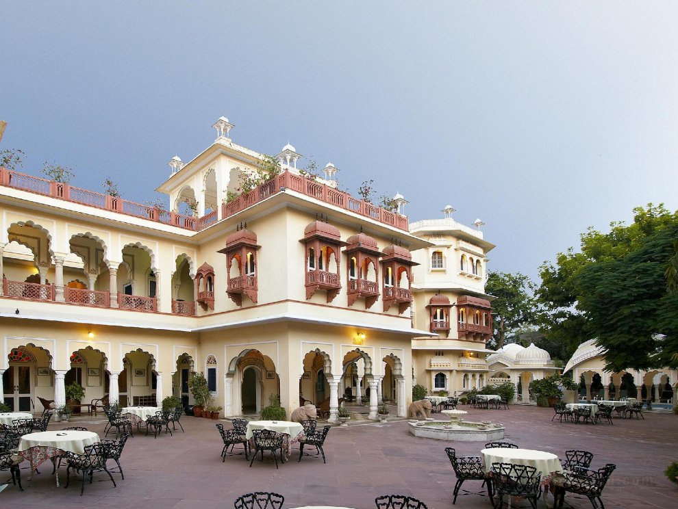 Khách sạn Alsisar Haveli - A Heritage