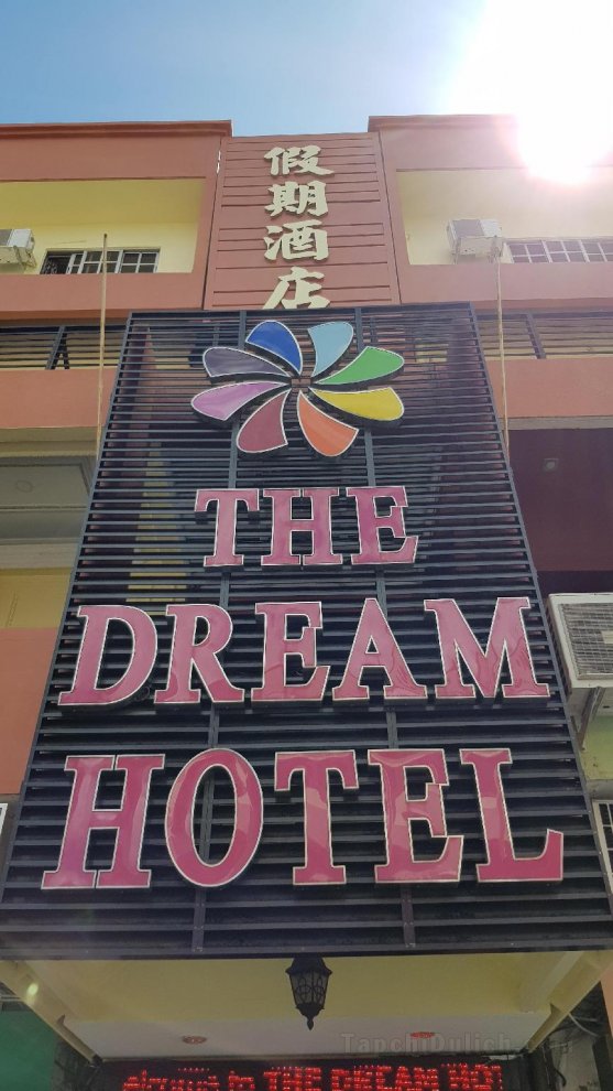 Khách sạn The Dream