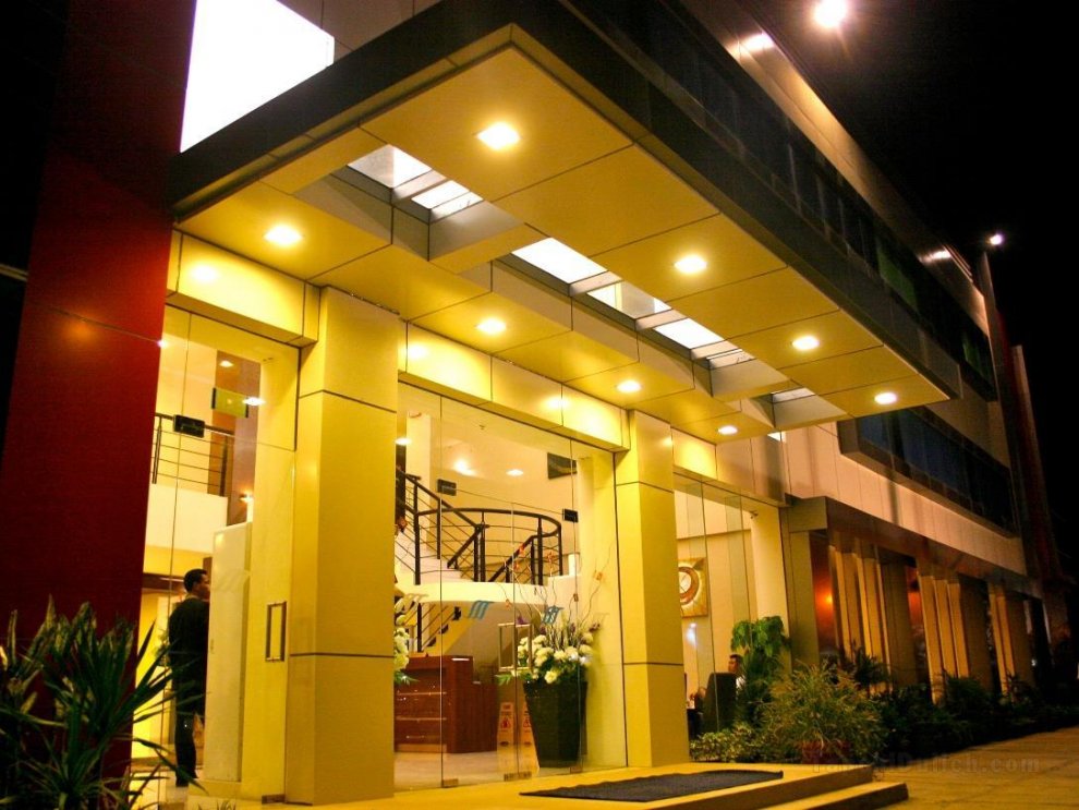 Khách sạn Royal Mamberamo