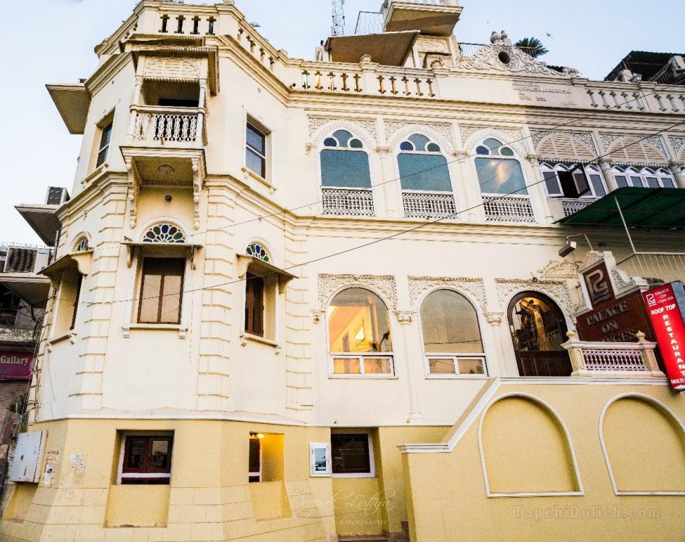 Khách sạn Palace on Ganges