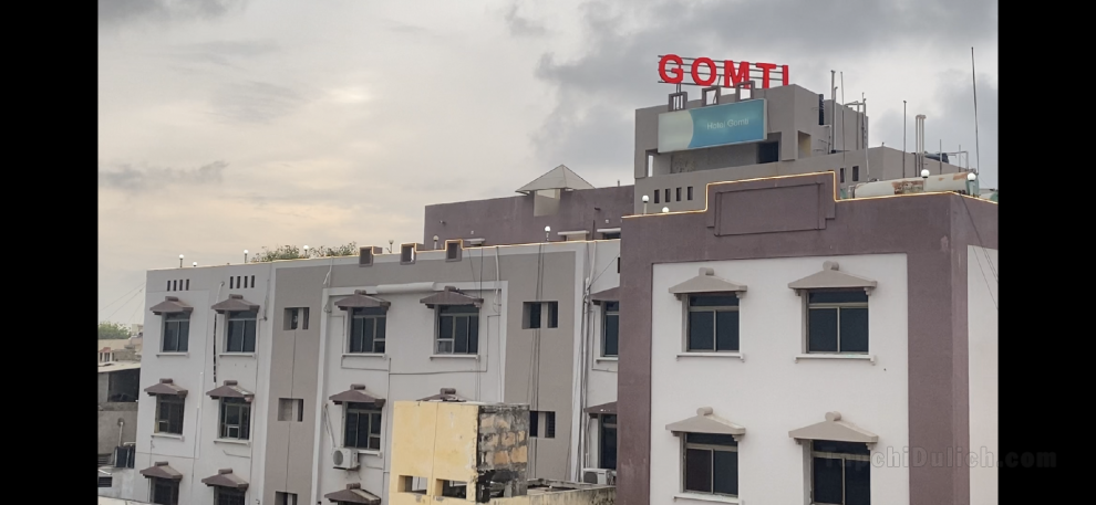Khách sạn Gomti