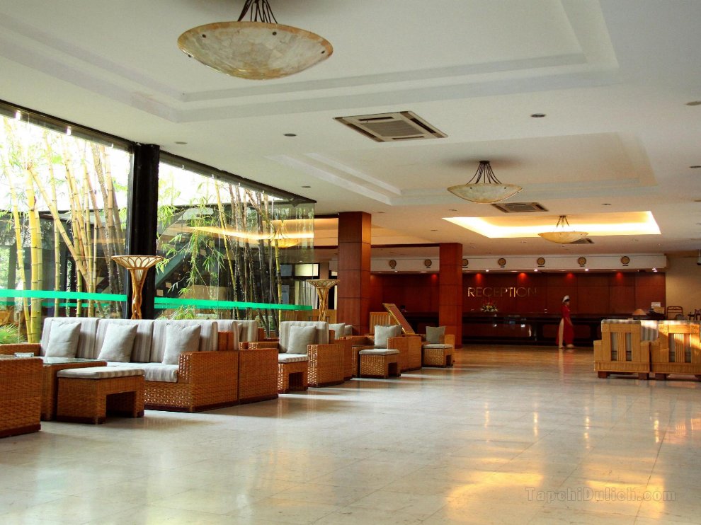 Khách sạn Thang Loi