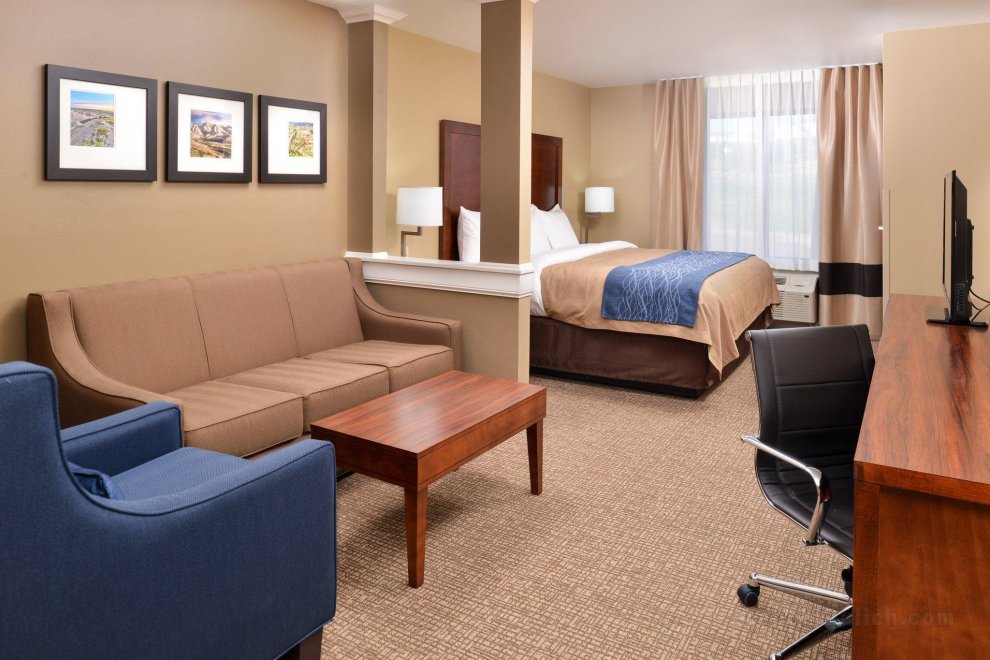 Comfort Inn and Suites Mandan - Bismarck