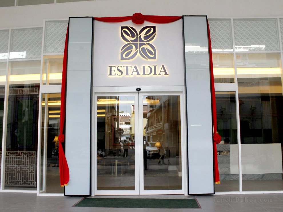 Khách sạn Estadia