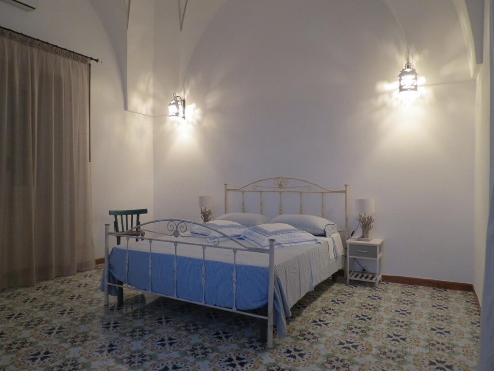 Exclusive seafront apartments in Antica Villaporto Cesareo
