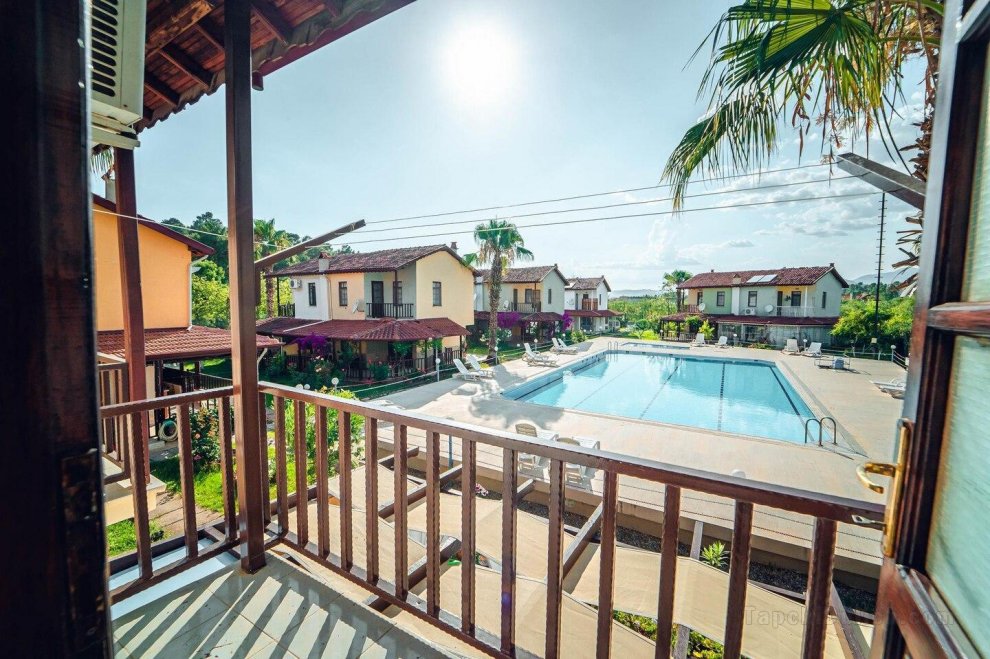 Two Bedroom Duplex with Pool in Fethiye